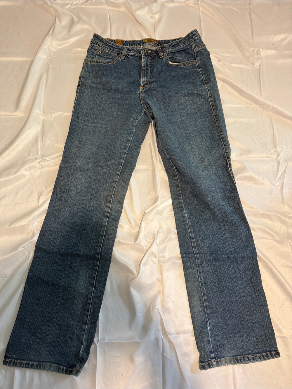 Aura Women's Boot Cut Jeans in Dark Blue Wash